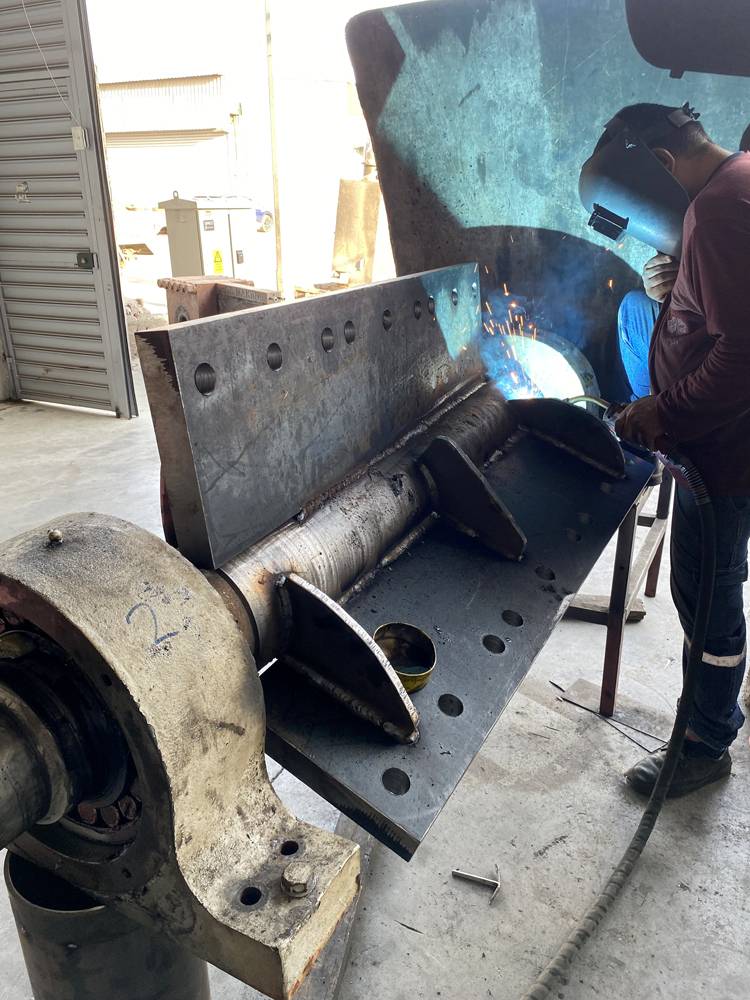 120 lik Plastik Kırma Makina İmalatı