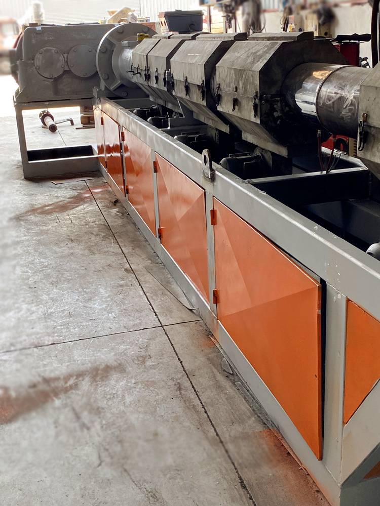 160 lık Granül Makinası 2. El Toplama