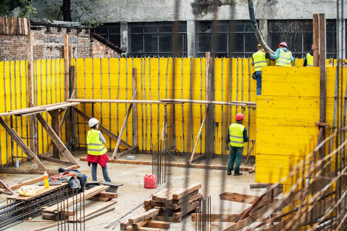 İnşaat Taahhüt Sektörü
